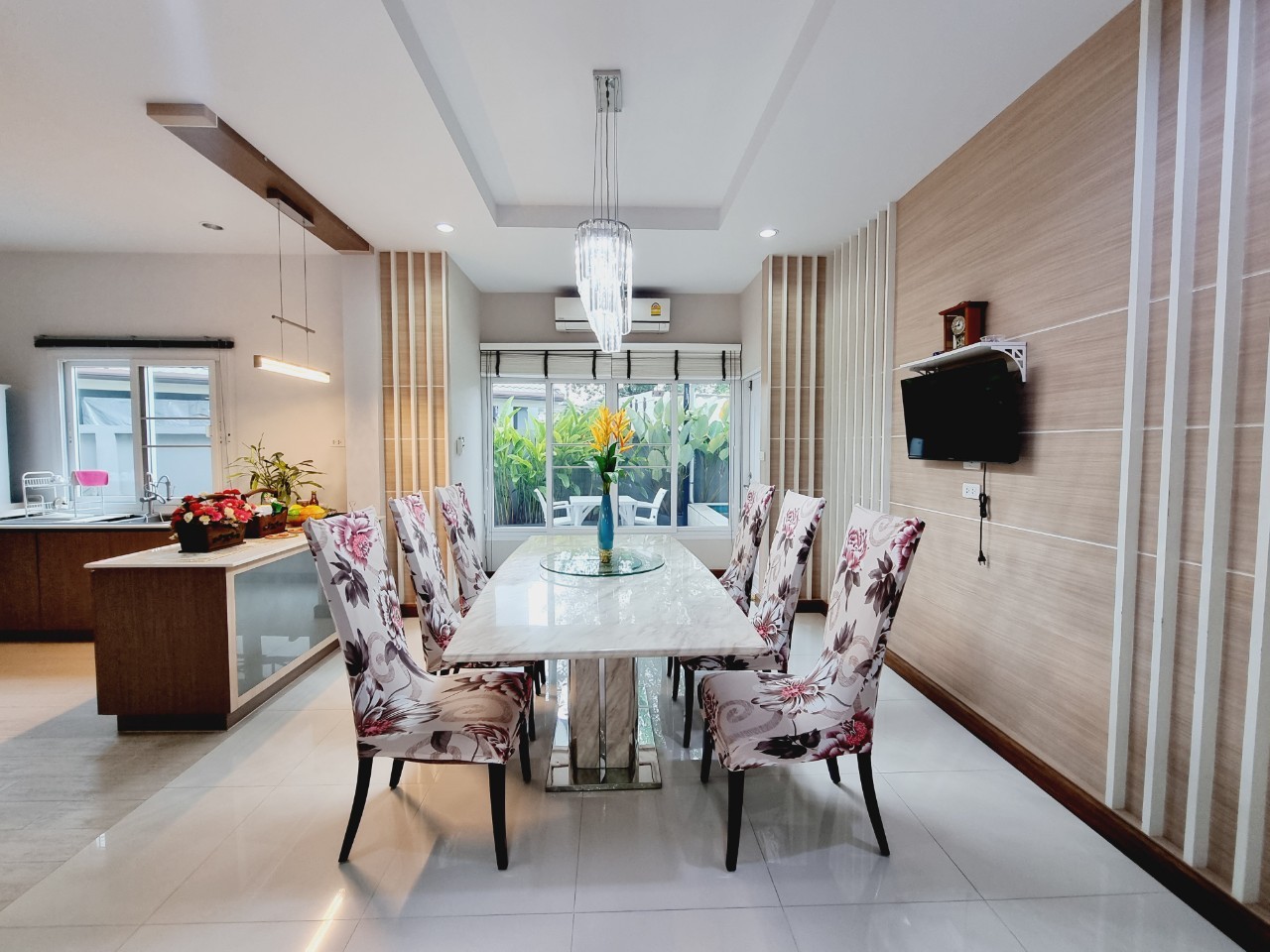 5-Bedroom Pool Villa for Rent in Mae Hia, Chiang Mai | Near APISP & Panyaden photo 29