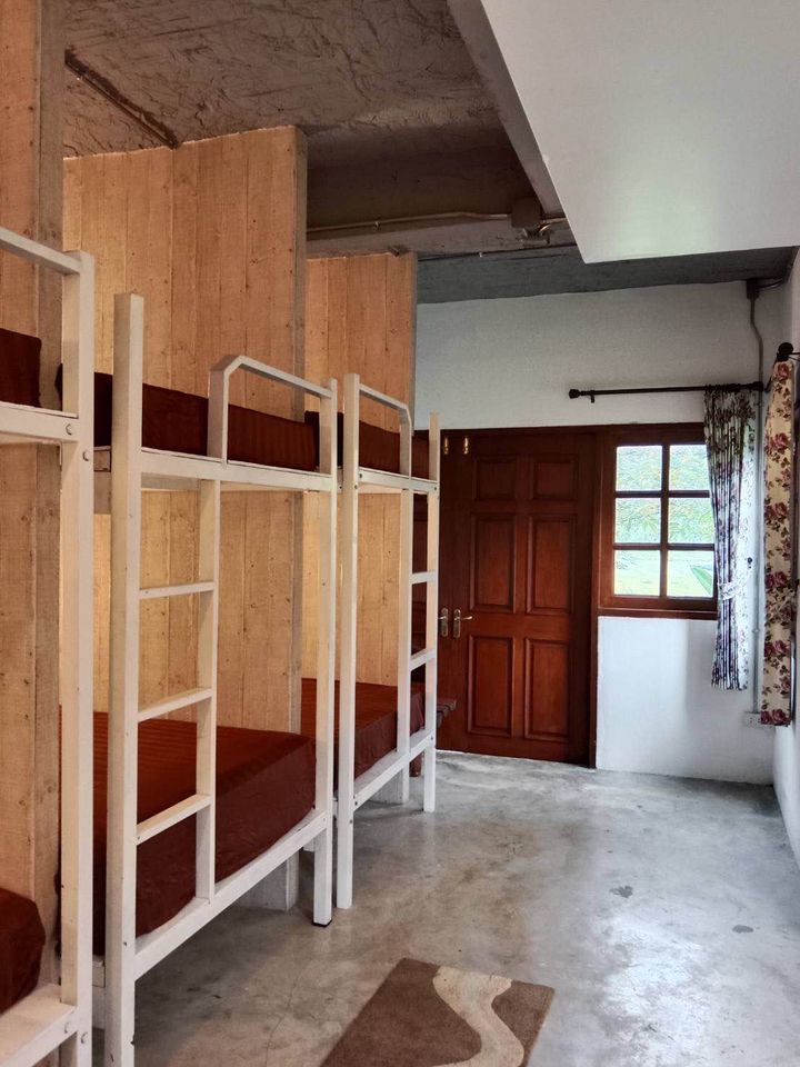 6 Bedroom House for Rent in Ban Pong Hang Dong | 2 Rai, Natural Stream photo 13
