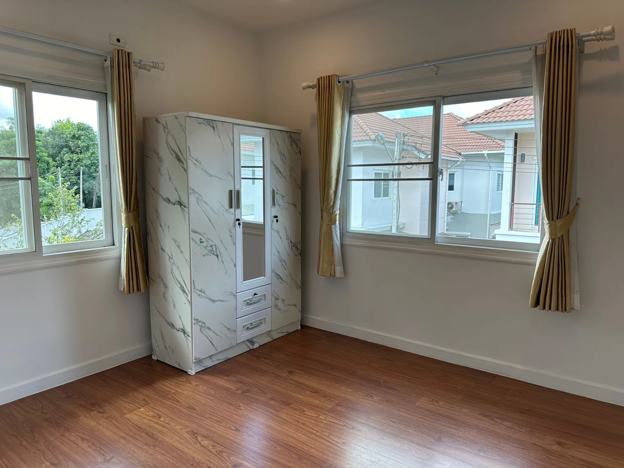 4 Bedroom House for Sale in Saraphi Chiang Mai | Near UCIS | THB 4.5M photo 10