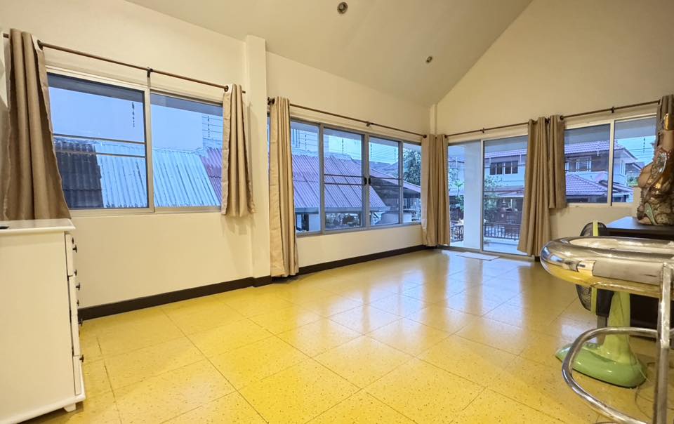 3 Bedroom House for Rent in San Sai Chiang Mai | 8 Min to Tonkla School photo 5
