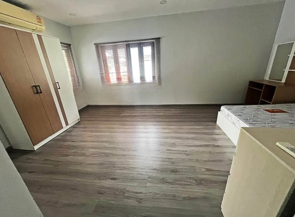 Renovated 5 Bedroom House for Sale & Rent in San Kamphaeng Chiang Mai photo 13