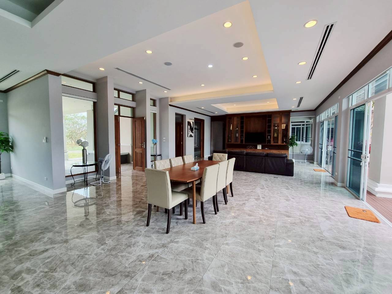 Luxury Pool Villa for Sale & Rent in Chiang Mai | 6+ Rai Private Estate photo 7