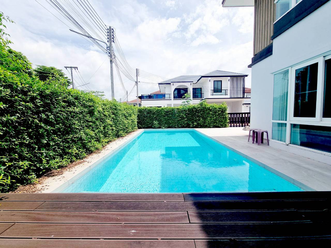 4 Bedroom Pool Villa for Sale & Rent in San Kamphaeng Chiang Mai | Near UCIS photo 2