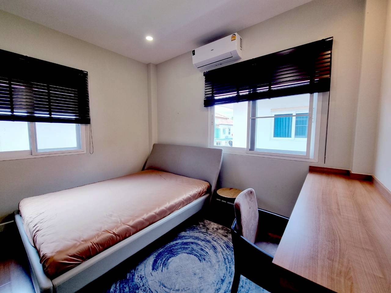 4 Bedroom Pool Villa for Sale & Rent in San Kamphaeng Chiang Mai | Near UCIS photo 21