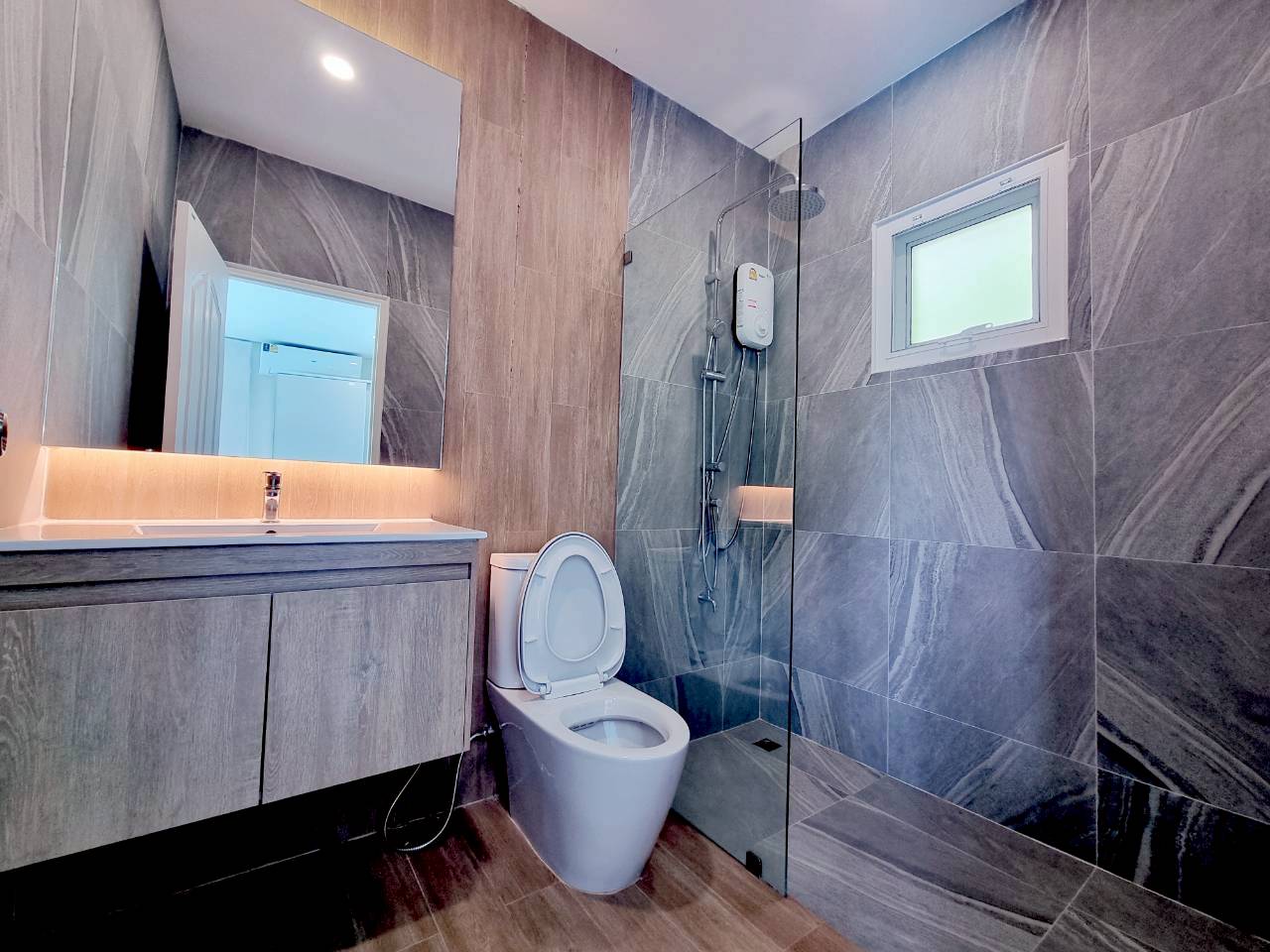 4 Bedroom Pool Villa for Sale & Rent in San Kamphaeng Chiang Mai | Near UCIS photo 20