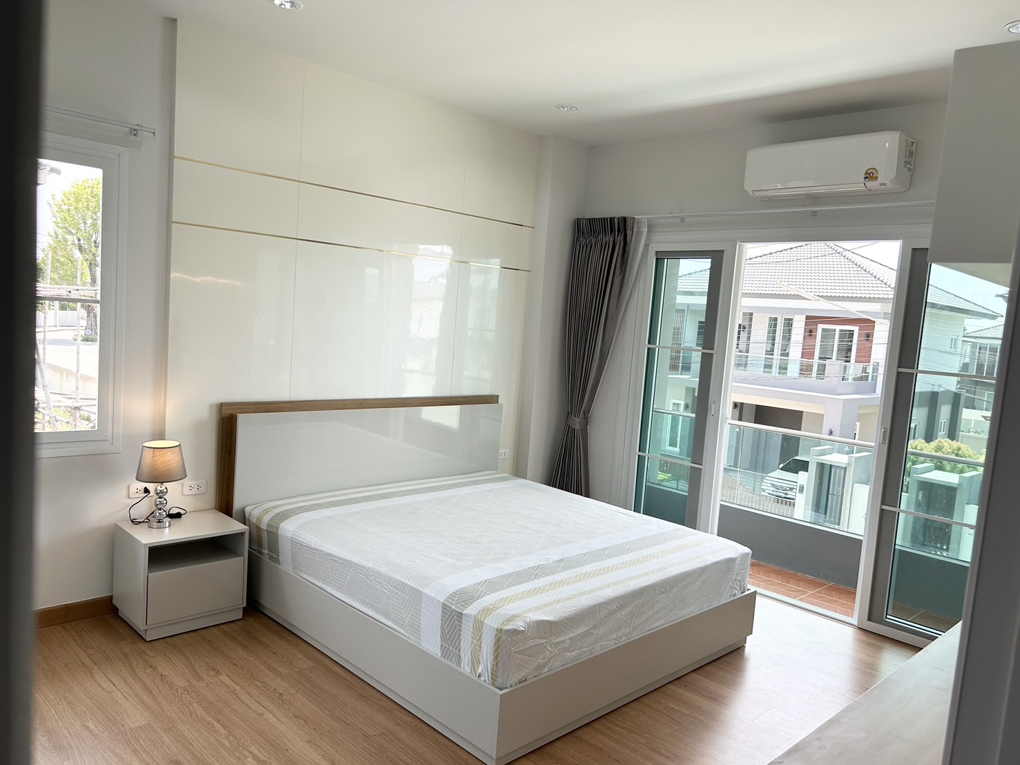4 Bedroom House for Rent in Hang Dong Chiang Mai | 8 Min to Panyaden photo 6