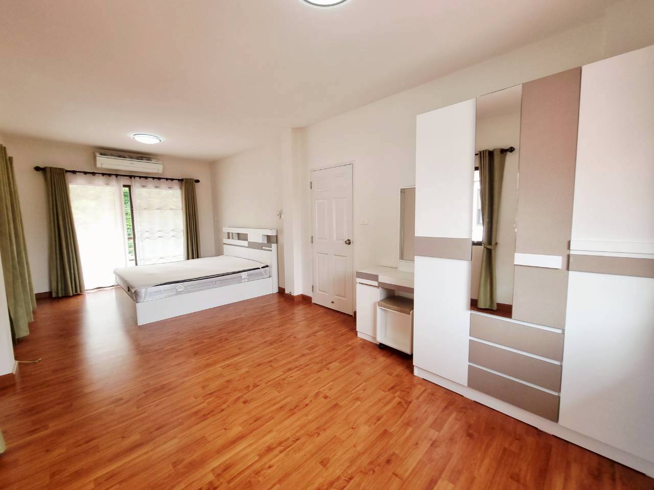 3 Bedroom House for Rent in Hang Dong Chiang Mai | 2 km to SBS photo 10