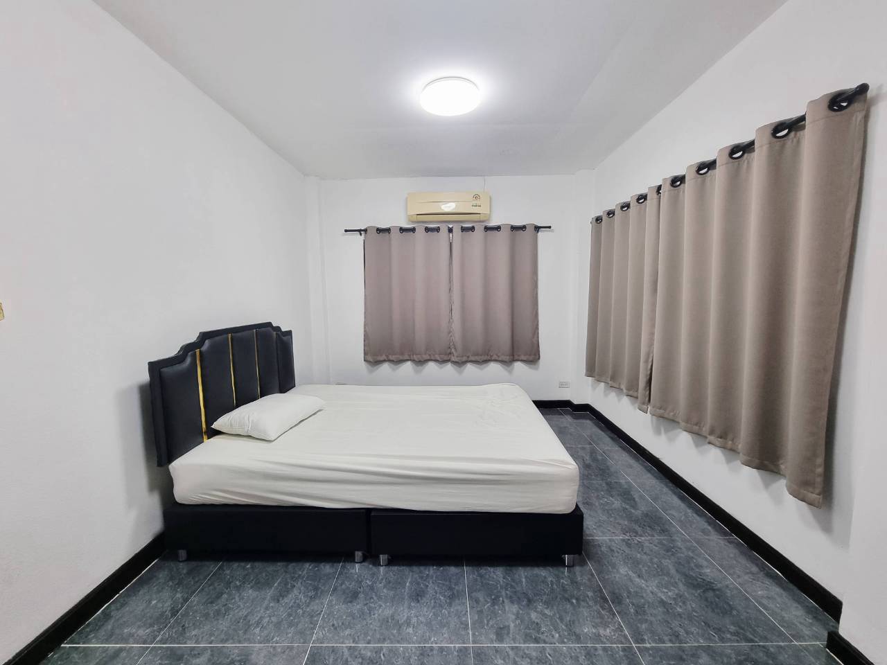 2 Bedroom Townhome for Rent in Hang Dong Chiang Mai | Near SBS | THB 11K photo 7